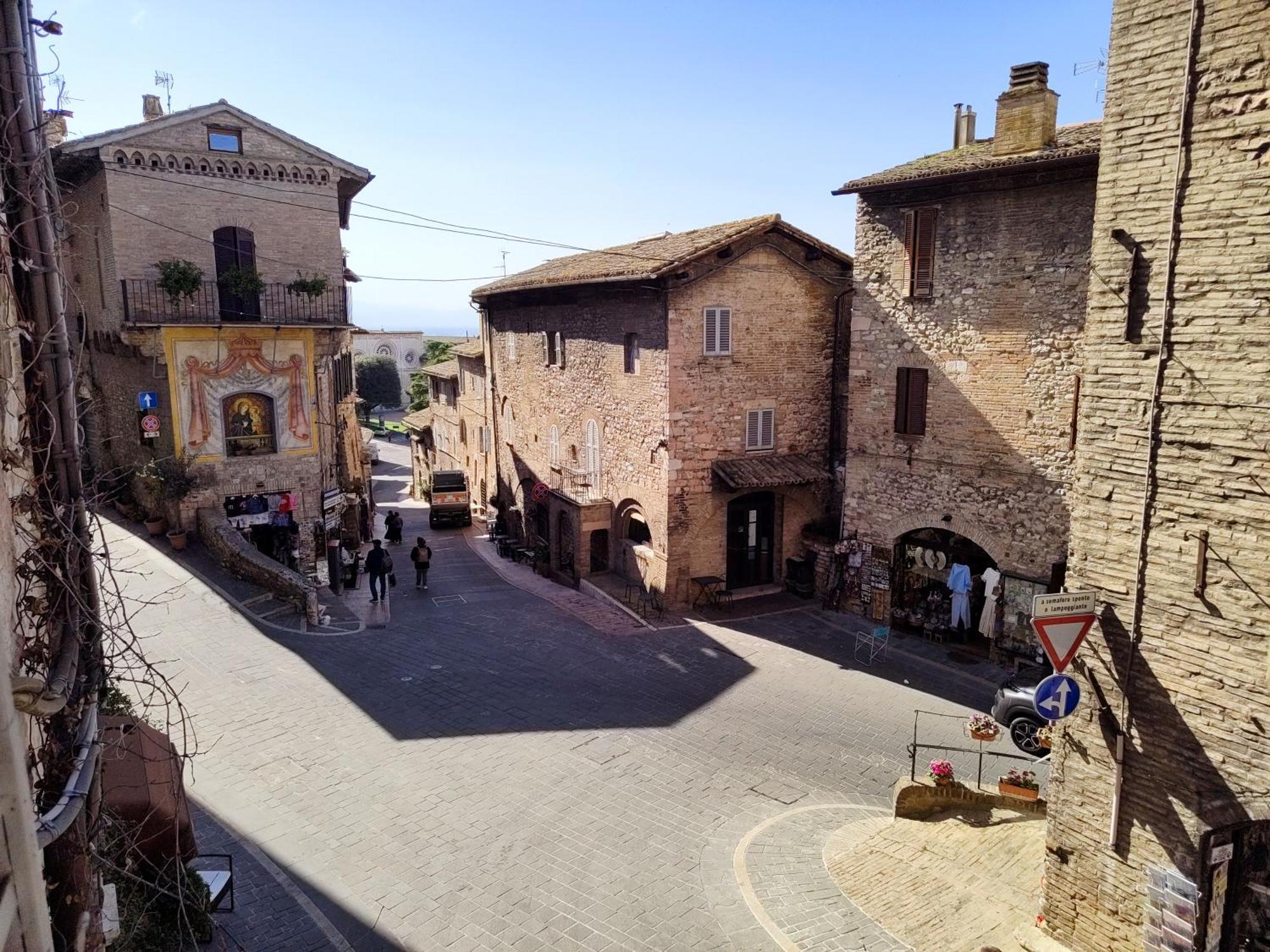 All'Ombra Di San Francesco - Centralissimo - A 110 Mt Dalla Basilica - Myassisisuite, I Dettagli Che Fanno La Differenza Ассизи Экстерьер фото